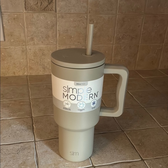 Simple modern Tan Water Bottle with Handle and Straw - Picture 1 of 3